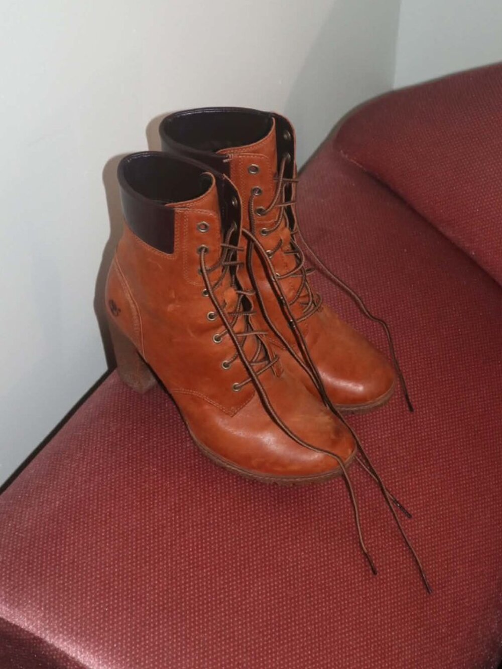 Timberland Women's Tan Boots - Picture 9 of 9